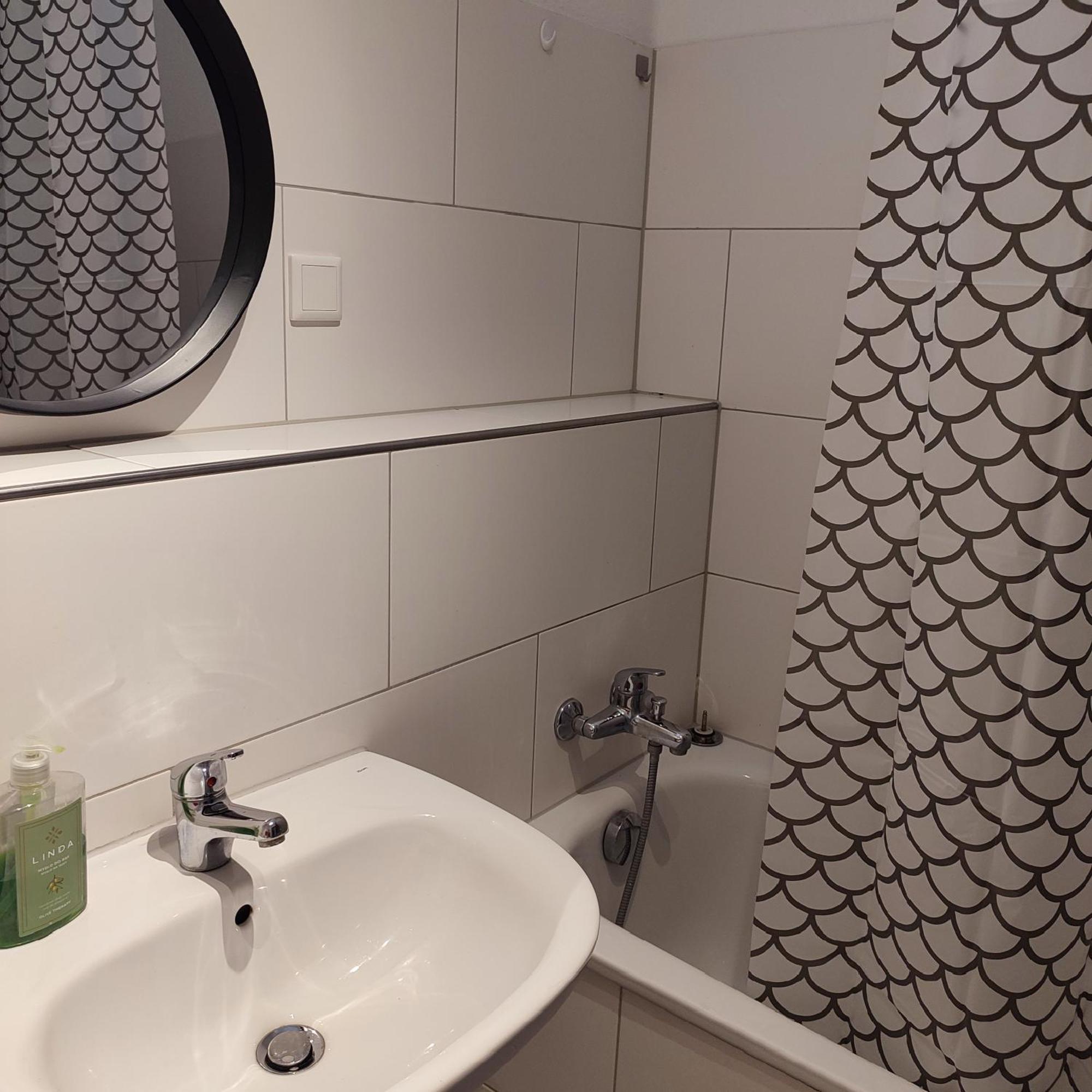 Ferienwohnung Monteurwohnung Messewohnung Duisburg Sued Grenze Duesseldorf 6 Personen Exterior foto