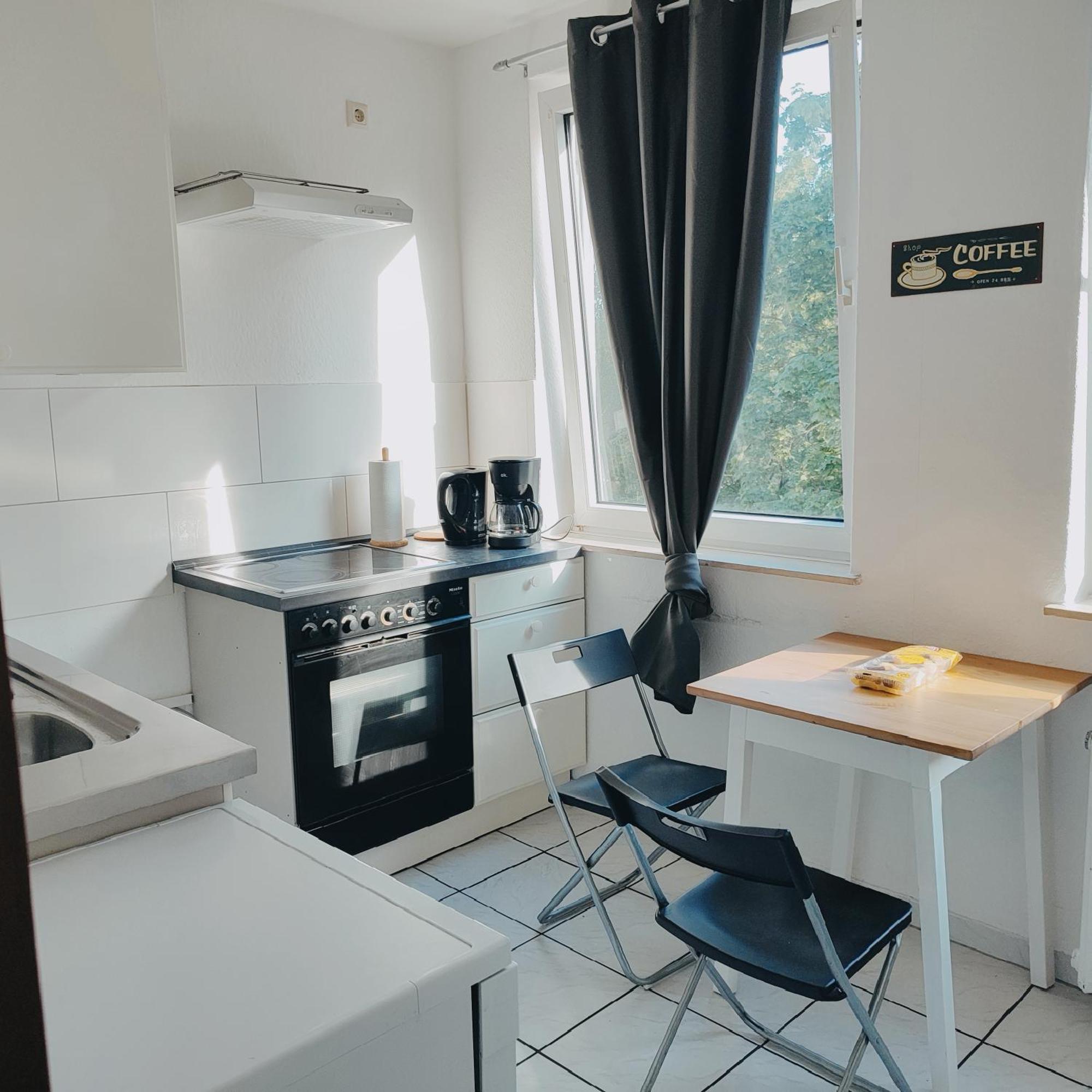 Ferienwohnung Monteurwohnung Messewohnung Duisburg Sued Grenze Duesseldorf 6 Personen Exterior foto
